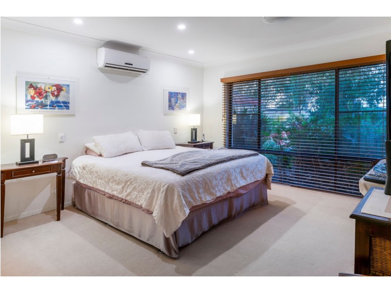 9 Parkwater Terrace, Helensvale QLD 4212