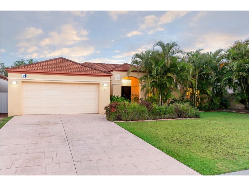 9 Parkwater Terrace, Helensvale QLD 4212