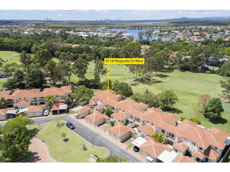 8118 Magnolia Gardens Court, Hope Island QLD 4212