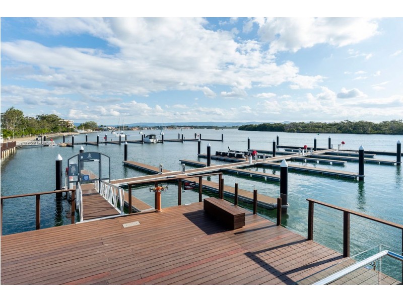 2202/1 Marina Promenade, Paradise Point QLD 4216