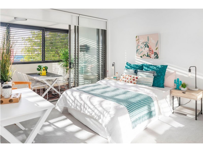 2202/1 Marina Promenade, Paradise Point QLD 4216