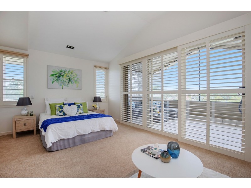 6111 Trasimeno Avenue, Hope Island QLD 4212