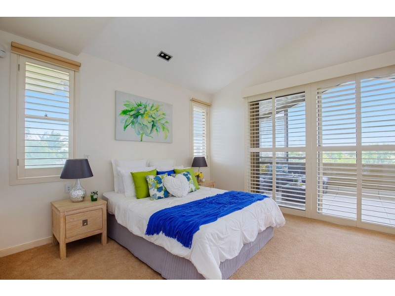6111 Trasimeno Avenue, Hope Island QLD 4212