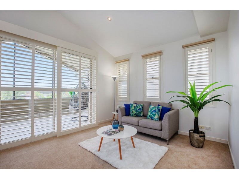 6111 Trasimeno Avenue, Hope Island QLD 4212