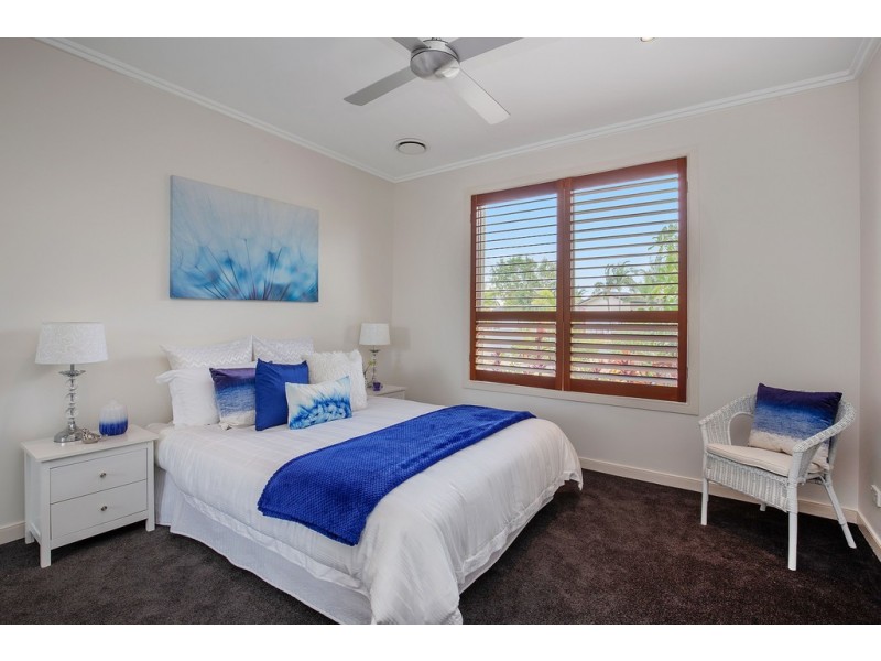6111 Trasimeno Avenue, Hope Island QLD 4212