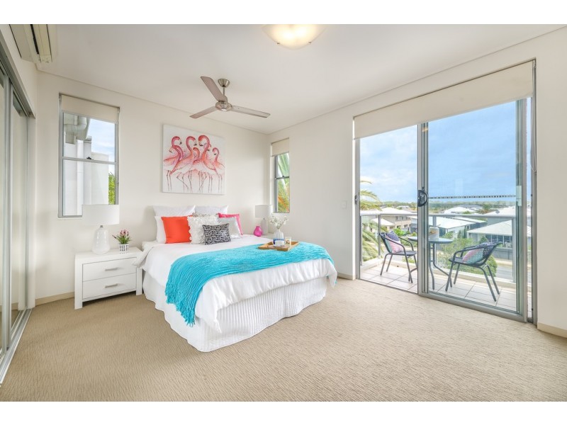 131/66 Sickle Avenue, Hope Island QLD 4212