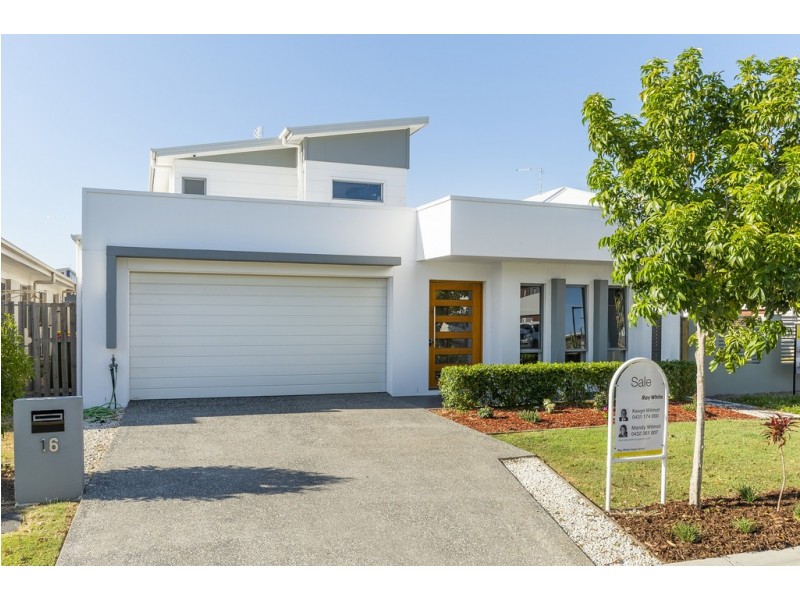 16 Beacon Lane, Hope Island QLD 4212