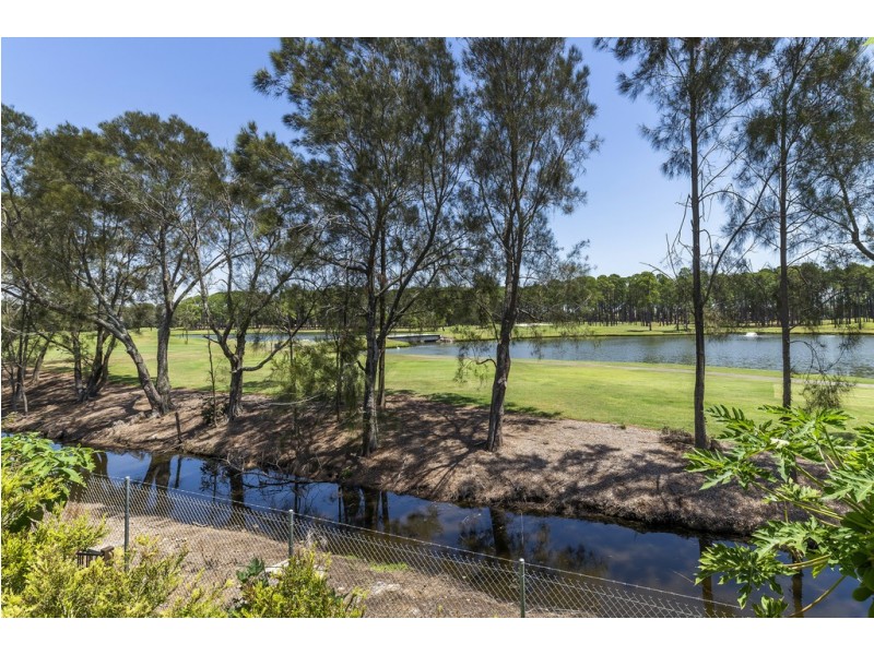 56/19 Santa Barbara Road, Hope Island QLD 4212