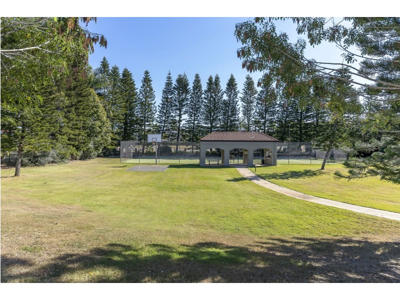 56/19 Santa Barbara Road, Hope Island QLD 4212