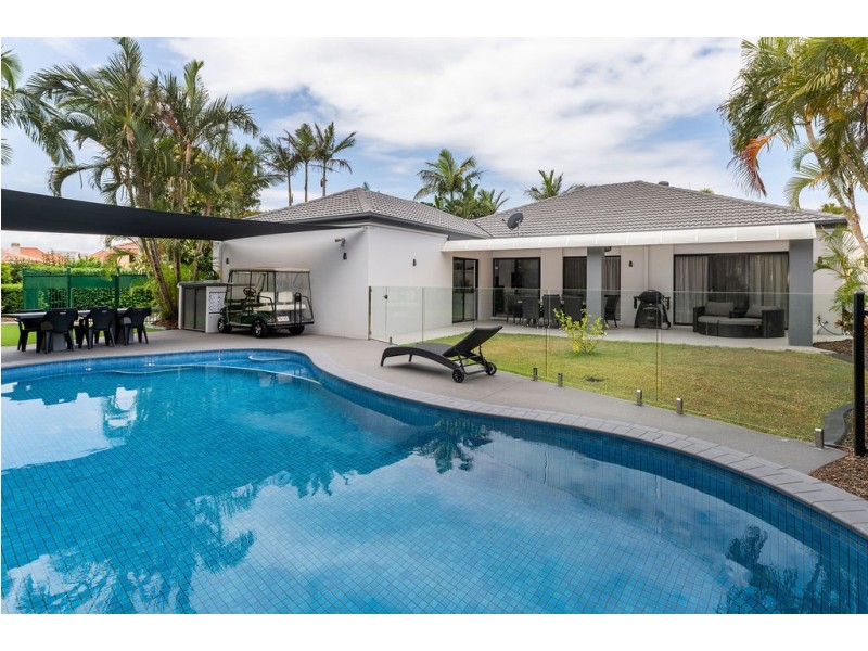 1612 Richmond Court, Hope Island QLD 4212