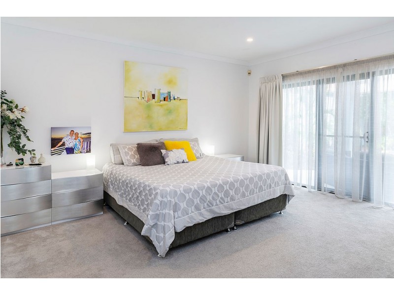 1612 Richmond Court, Hope Island QLD 4212