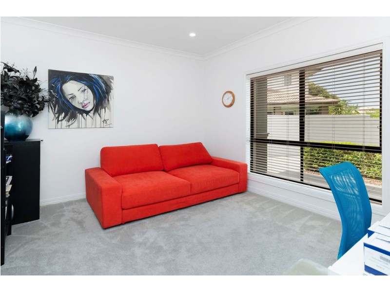 1612 Richmond Court, Hope Island QLD 4212