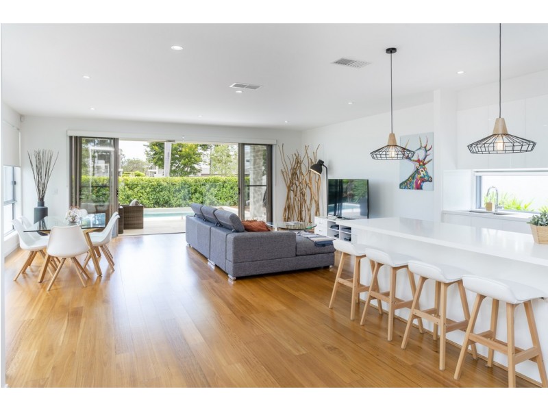 7806 Pavilions Close, Hope Island QLD 4212