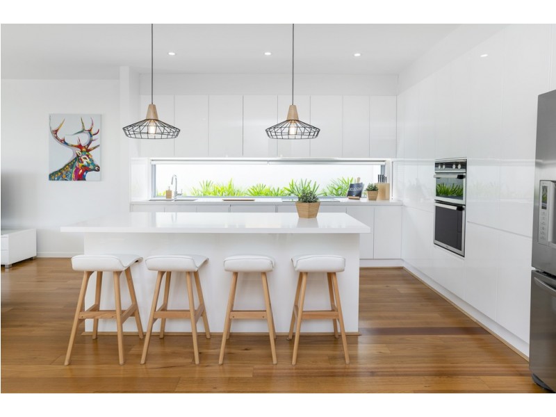 7806 Pavilions Close, Hope Island QLD 4212