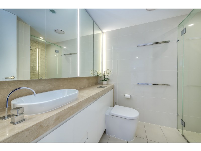 3405/4 Marina Promenade, Paradise Point QLD 4216