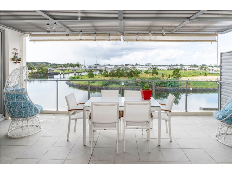 443/3 Pendraat Parade, Hope Island QLD 4212