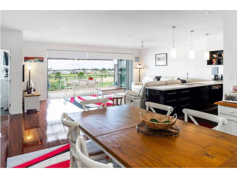 443/3 Pendraat Parade, Hope Island QLD 4212