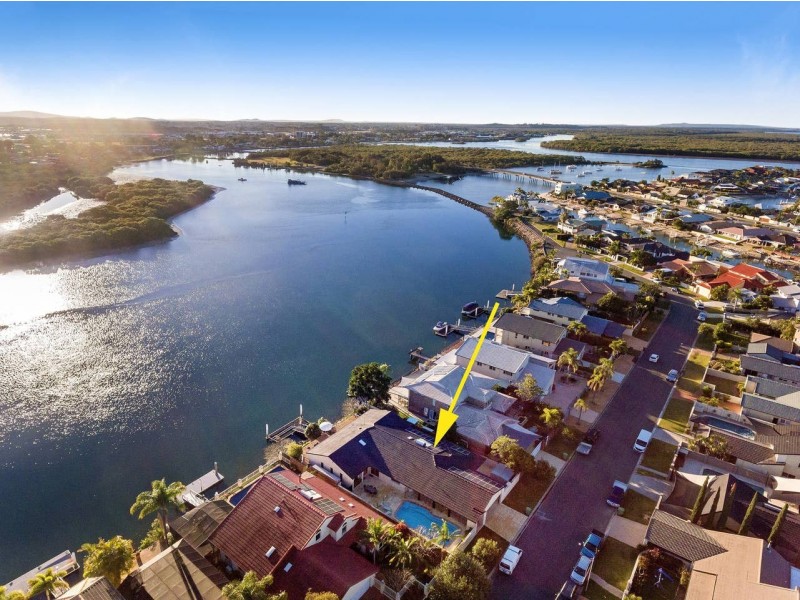 88 Tradewinds Avenue, Paradise Point QLD 4216
