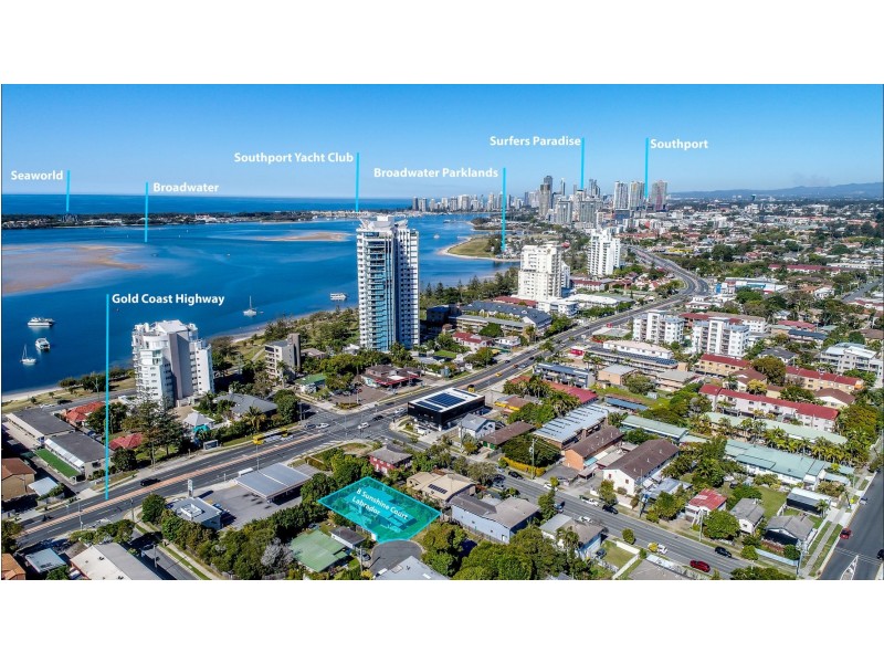 8 Sunshine Court, Labrador QLD 4215