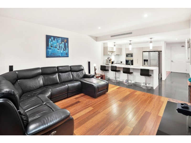 712/3-5 Pendraat Parade, Hope Island QLD 4212