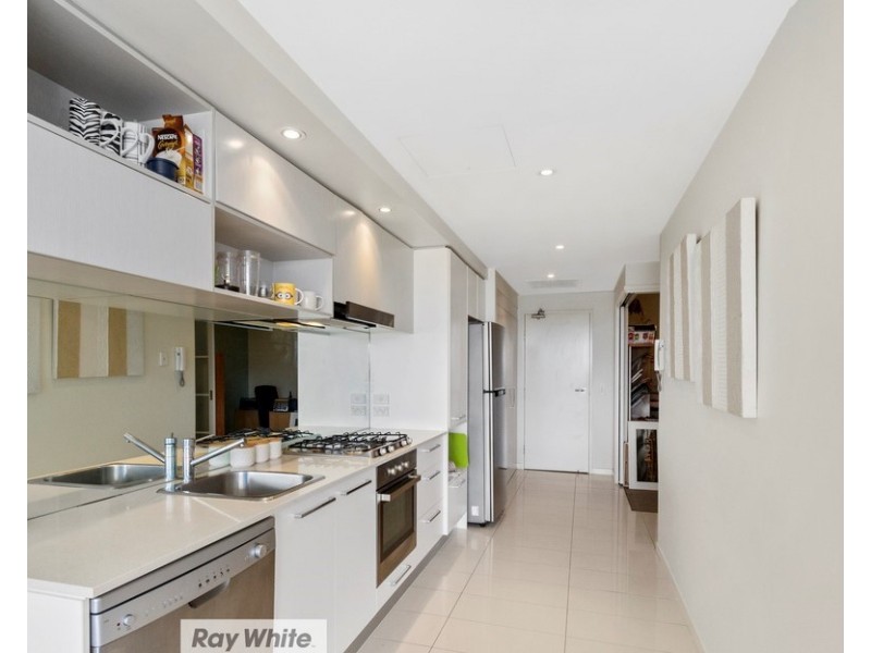 605/430 Marine Parade, Biggera Waters QLD 4216