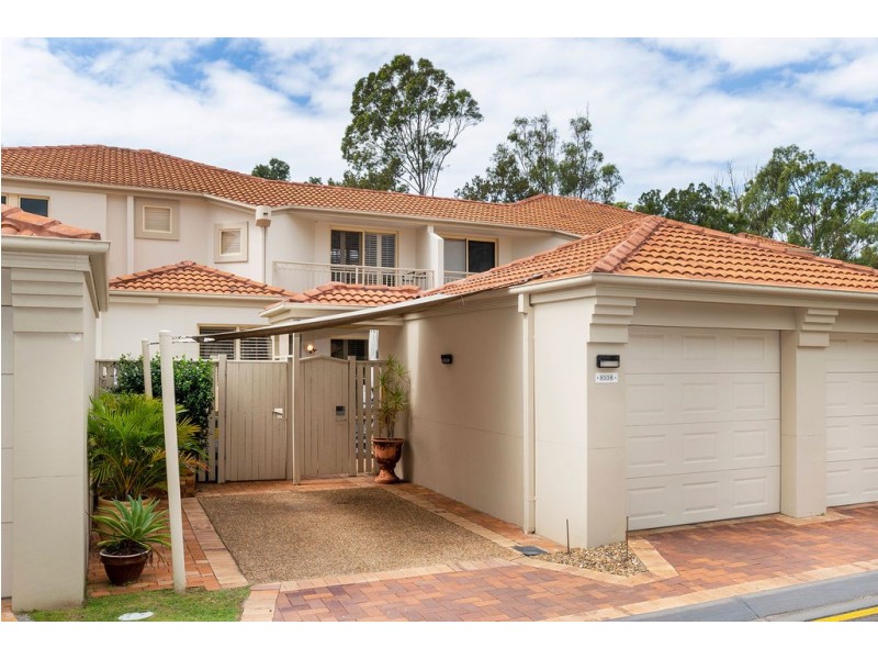 8108 Magnolia Gardens Court, Hope Island QLD 4212