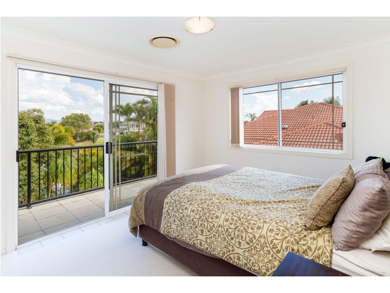 1048 Rosebank Way, Hope Island QLD 4212