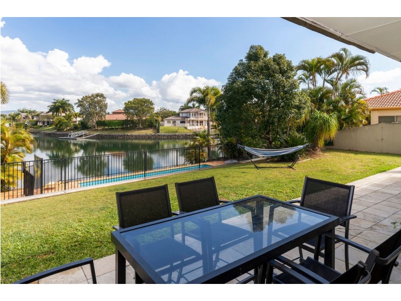 1048 Rosebank Way, Hope Island QLD 4212