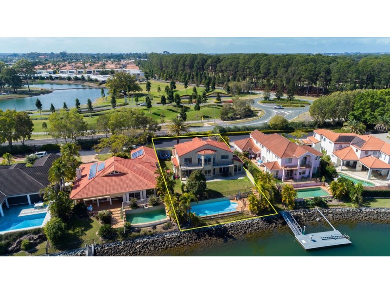 1048 Rosebank Way, Hope Island QLD 4212
