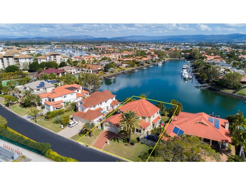 1048 Rosebank Way, Hope Island QLD 4212