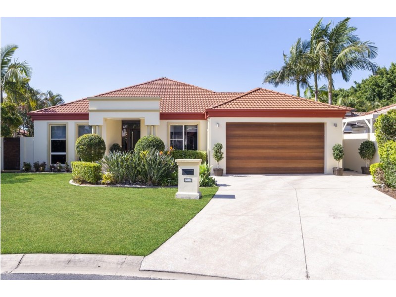 2043 Carlton Drive, Hope Island QLD 4212