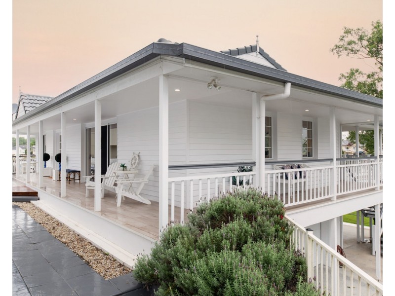 15 Lachlan Drive, Coomera QLD 4209