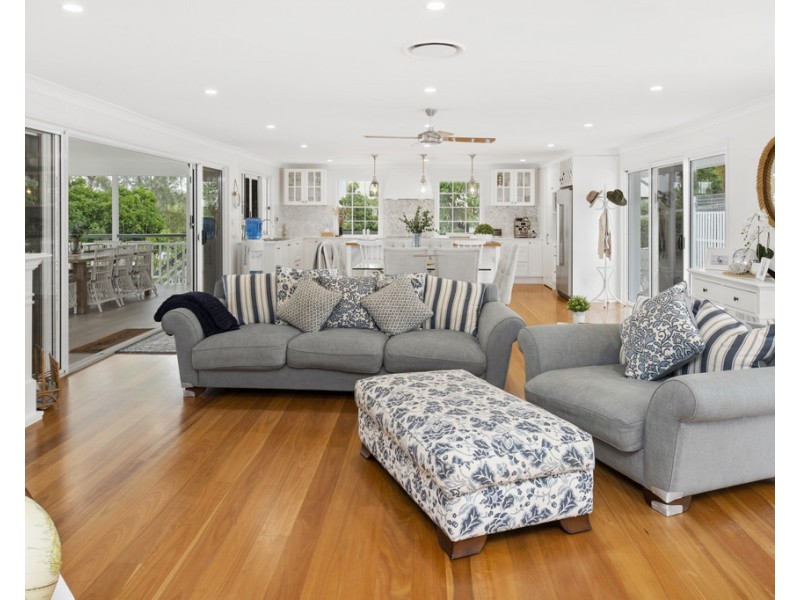 15 Lachlan Drive, Coomera QLD 4209