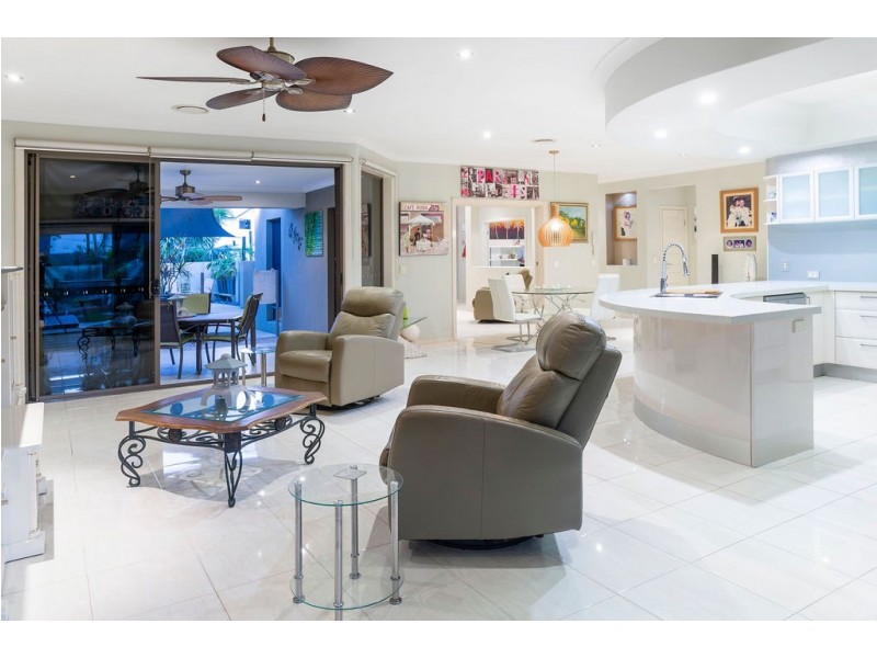 62 Southaven Drive, Helensvale QLD 4212