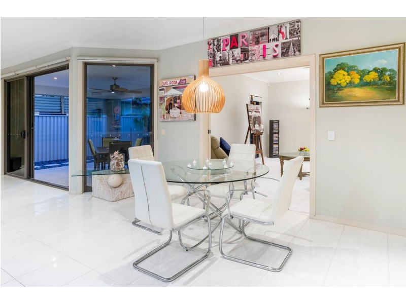 62 Southaven Drive, Helensvale QLD 4212