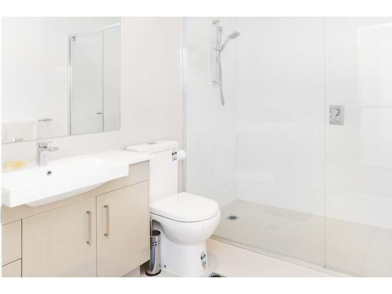 11/1 Mervyn Thomas Drive, Hope Island QLD 4212