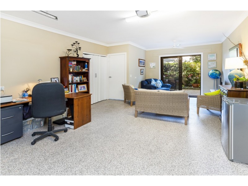 11/1 Mervyn Thomas Drive, Hope Island QLD 4212