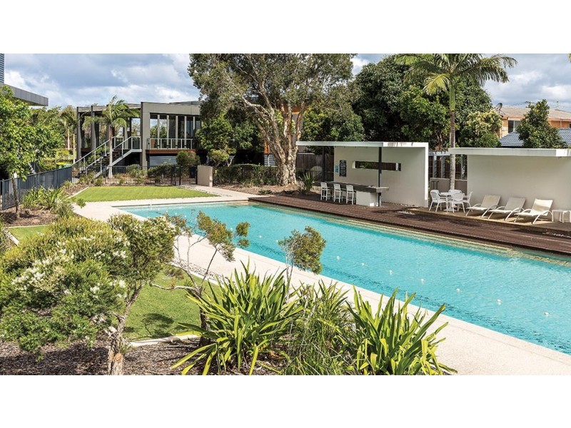 1 Havana Way, Paradise Point QLD 4216