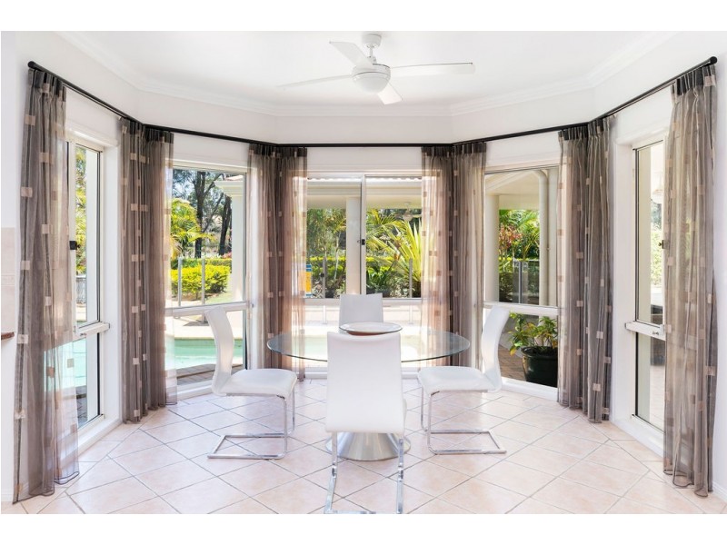 3190 Riverleigh Drive, Hope Island QLD 4212