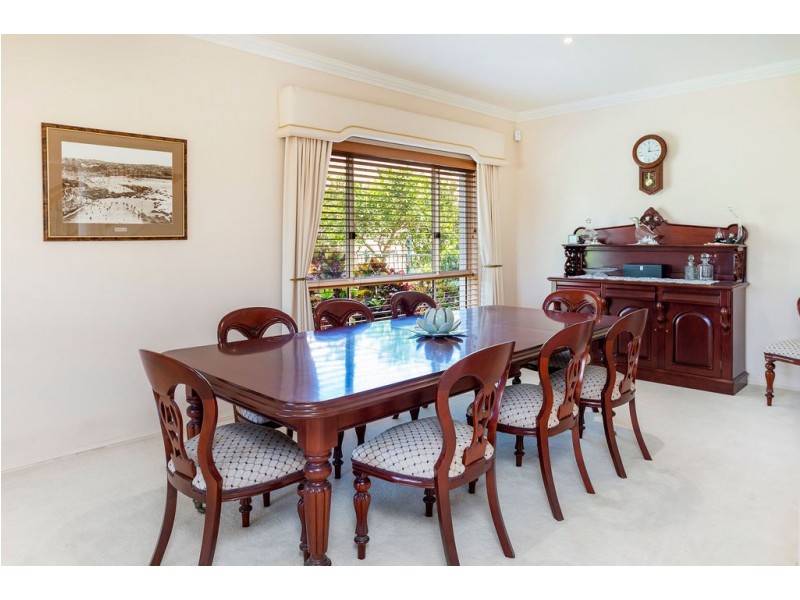 3190 Riverleigh Drive, Hope Island QLD 4212