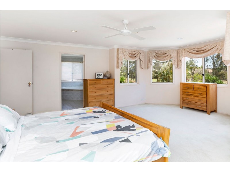 3190 Riverleigh Drive, Hope Island QLD 4212