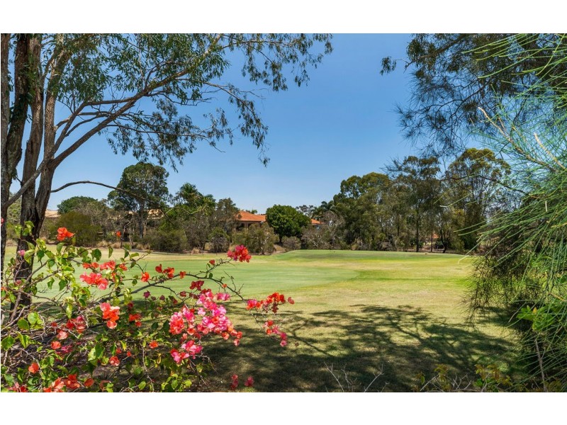 3190 Riverleigh Drive, Hope Island QLD 4212