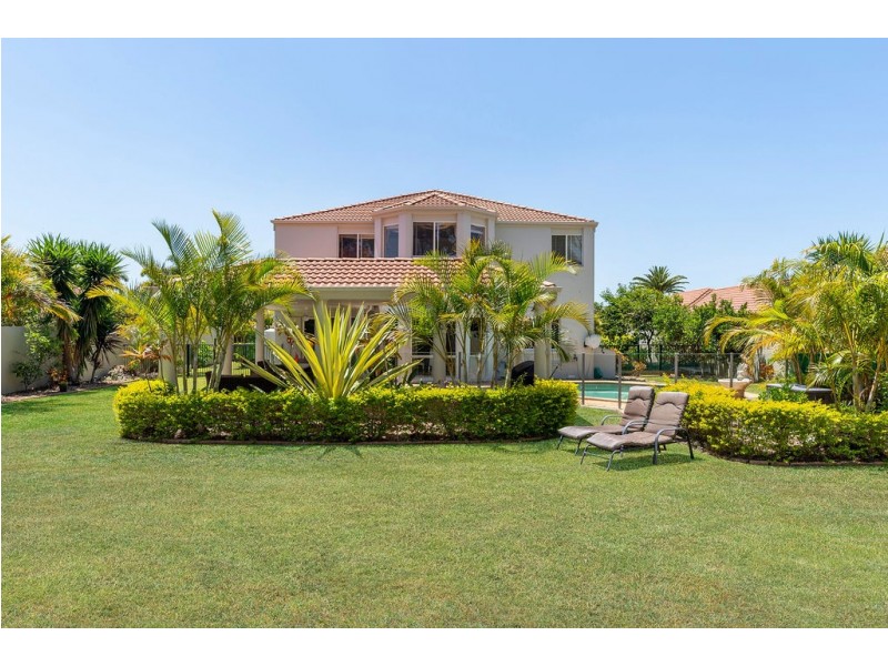 3190 Riverleigh Drive, Hope Island QLD 4212