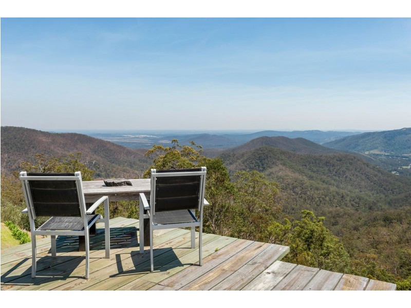 1716 Tamborine Oxenford Road, Wongawallan QLD 4210