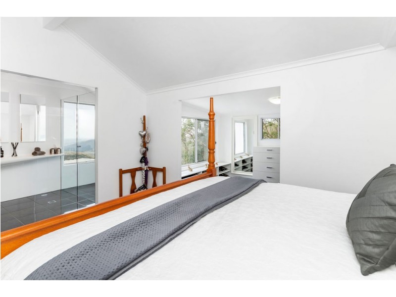 1716 Tamborine Oxenford Road, Wongawallan QLD 4210