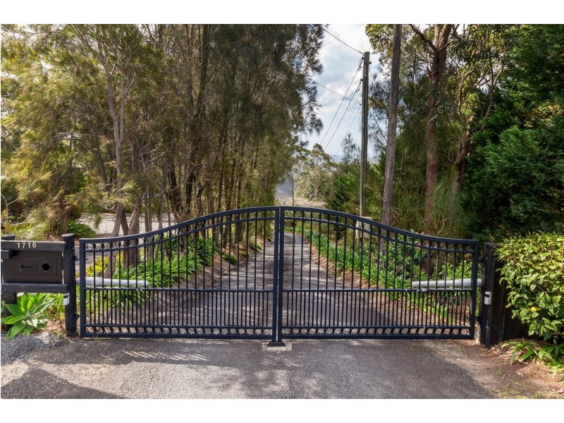 1716 Tamborine Oxenford Road, Wongawallan QLD 4210