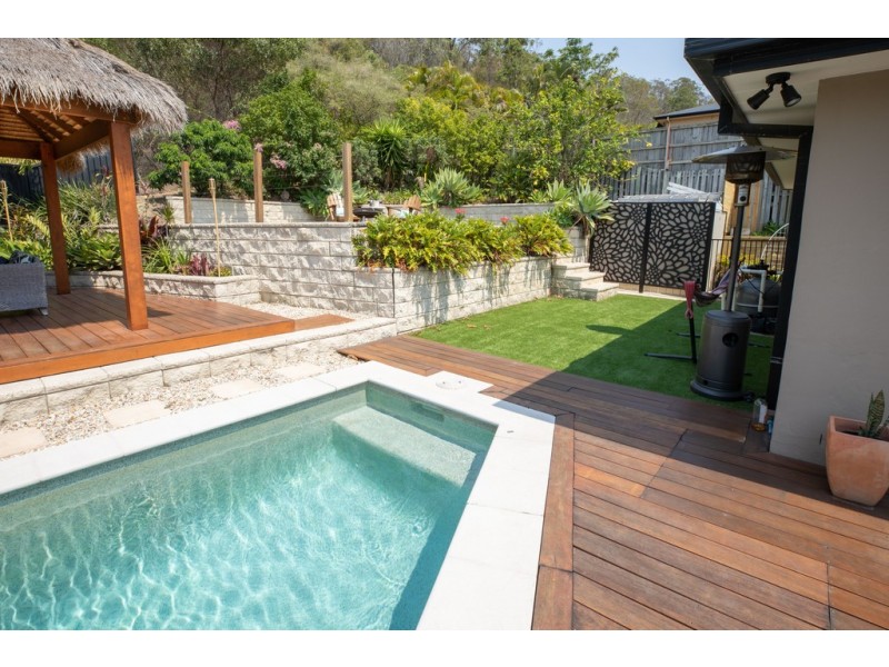 14 Moorea Court, Pacific Pines QLD 4211