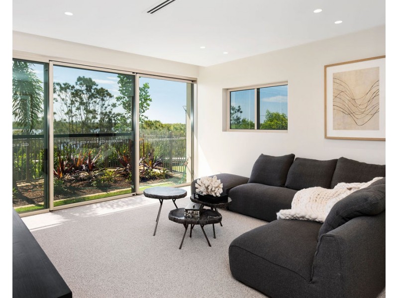 2 Havana Way Sovereign Shores ‘Marquis’, Paradise Point QLD 4216