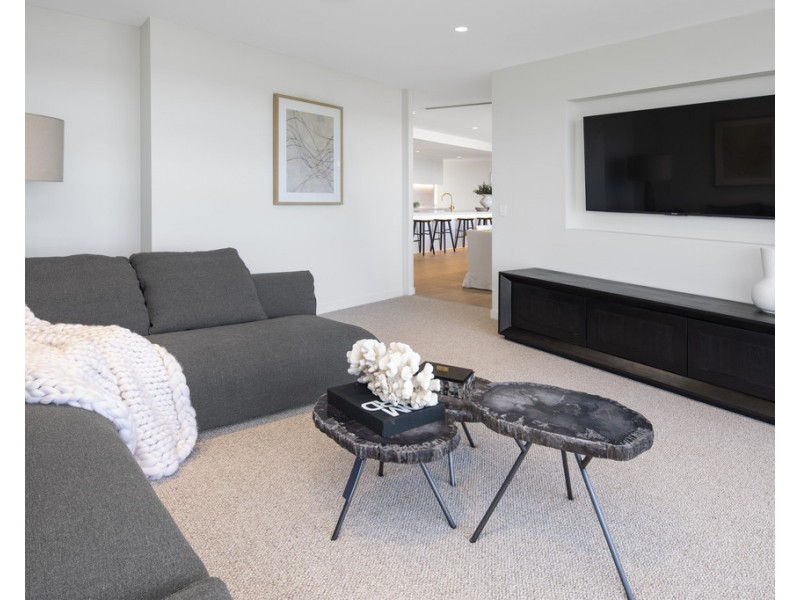 2 Havana Way Sovereign Shores ‘Marquis’, Paradise Point QLD 4216