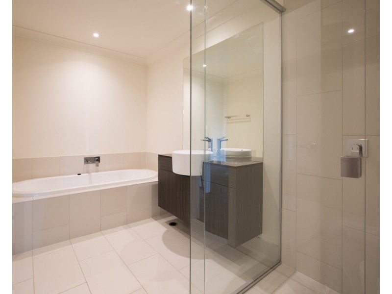 26/126 Marina Quays Boulevard, Hope Island QLD 4212